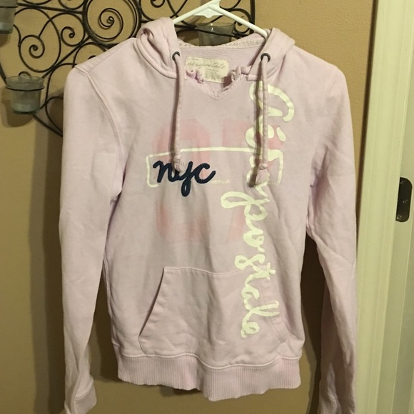 Pullover hoodie