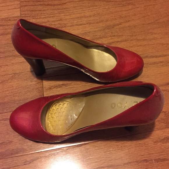 Me too pumps. Glittery red