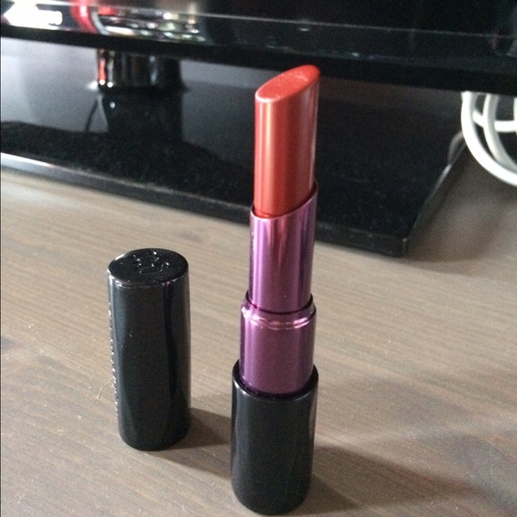 Urban decay pulp fiction. Mrs. Mia Wallace Red