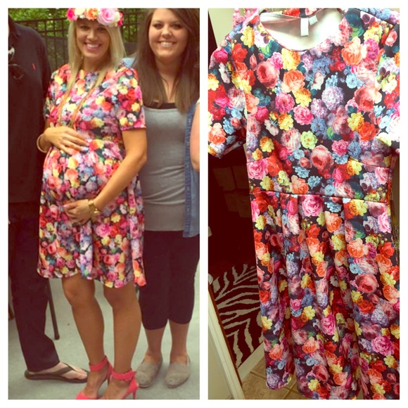 Floral maternity dress