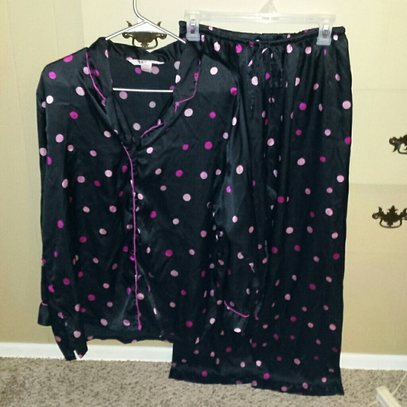 Victoria's Secret Other - Victoria secret silk pajama set