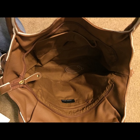 Leather shoulder bag - Picture 3 of 4