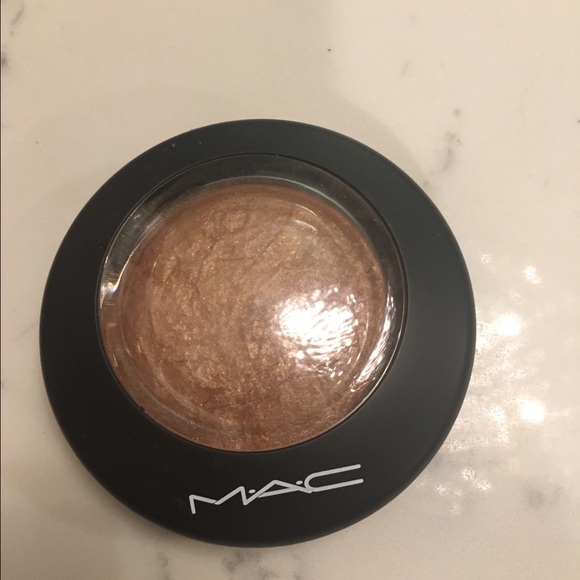 MAC highlighter global glow