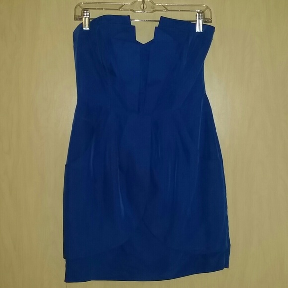 Guess Dresses & Skirts - Guess Structured Strapless Dress
