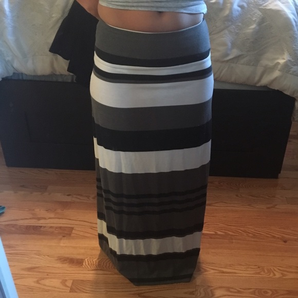 Stripped maxi skirt - Picture 1 of 1