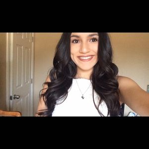 Meet your Posher, Aalyea