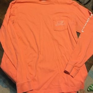 Vineyard vines medium logo tshirt