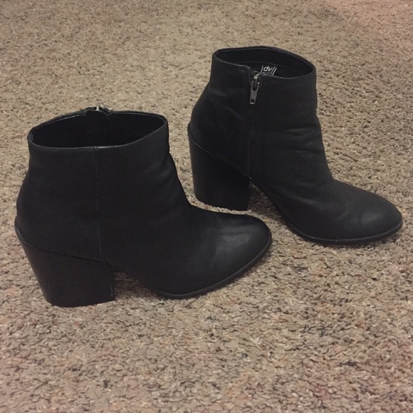Dolce vita heel boots