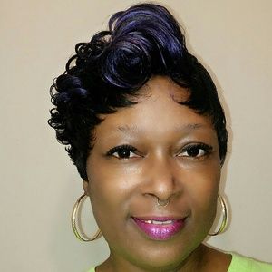 Meet your Posher, Vickie