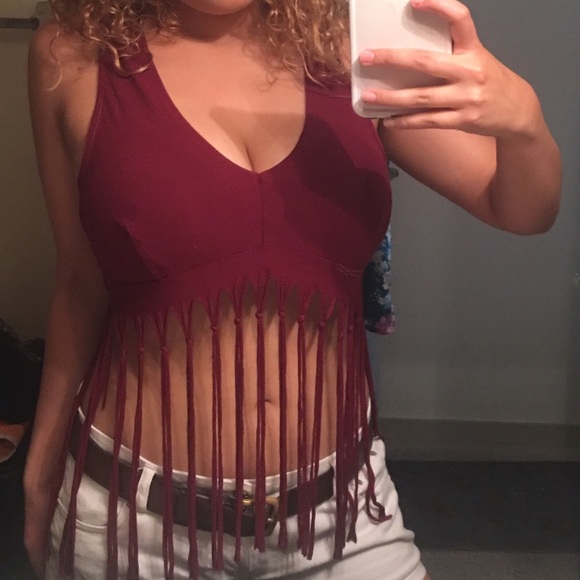 Privately Privileged  Tops - Maroon Tank SZ L