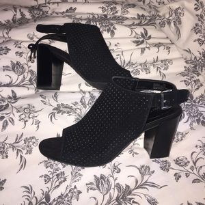 Black Adam tucker sandals with heel