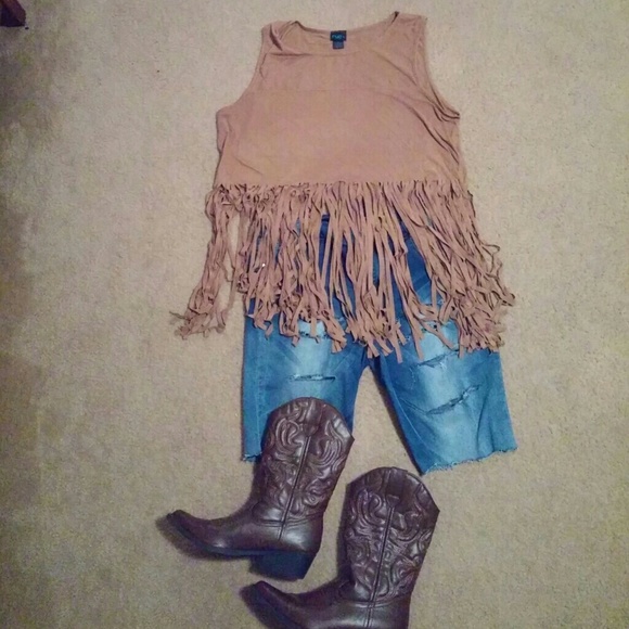 Suede shredded crop top