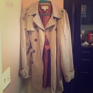 Lightweight Classic Raincoat