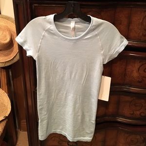 NWT lululemon run swiftly crew neck