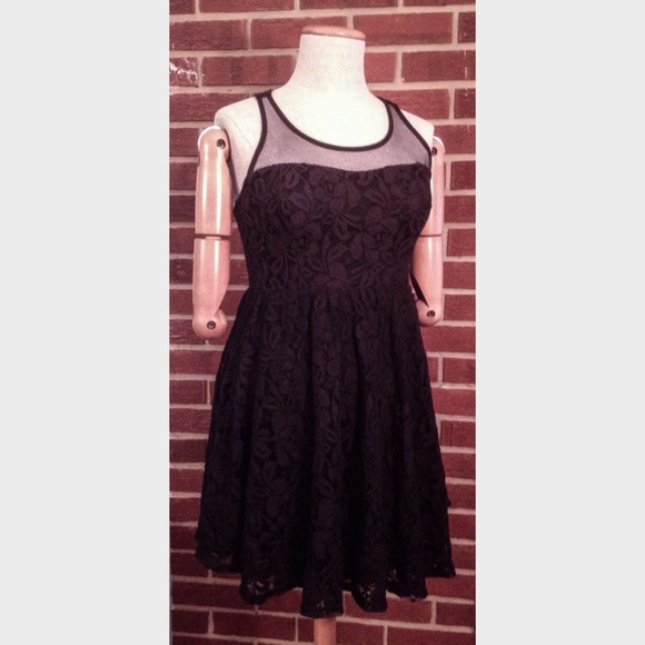 Fire Black Lace Dress - Picture 2 of 4