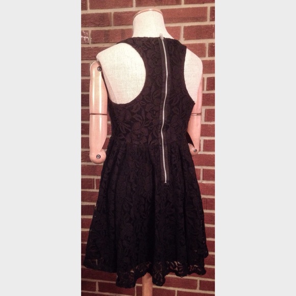 Fire Black Lace Dress - Picture 3 of 4