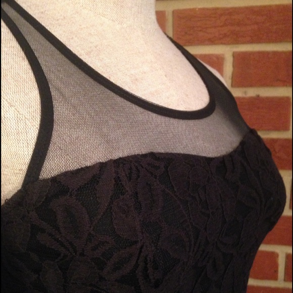 Fire Black Lace Dress - Picture 4 of 4