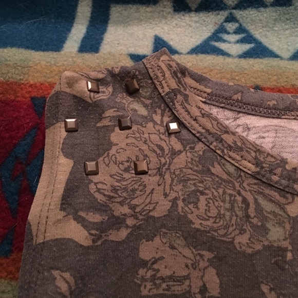 Muscle Tank - Picture 3 of 3