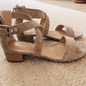 ❗️NEW❗️Nicole by Nicole Miller Suede