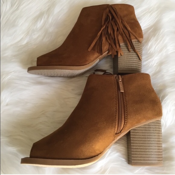 ‼️Still Available In New Listing‼️Ankle Booties - Picture 2 of 4