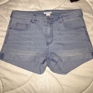 NWOT H&M jean shorts