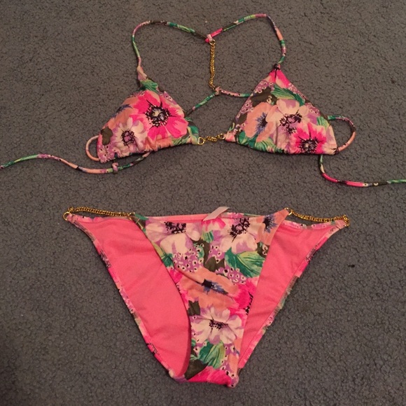 VS full set bathing suit