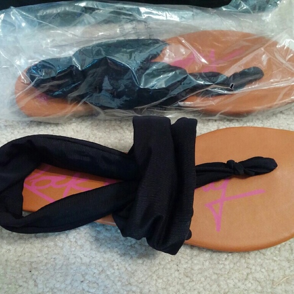Black Rock & Candy Chillax Sandals