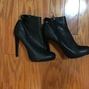 Black Express booties