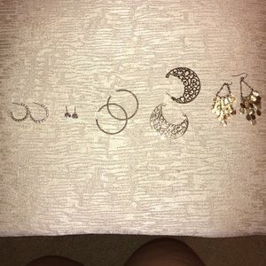 5 pairs of earrings, all rarely or never worn