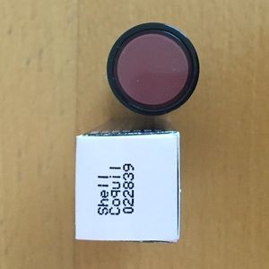 Creme Lipstick    COLOR:  Shell
