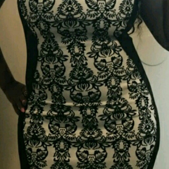BodyCentral Black and White Dress re-posh - Picture 4 of 4