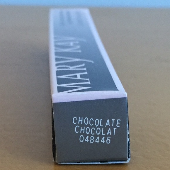 Lip liner    Color:  chocolate