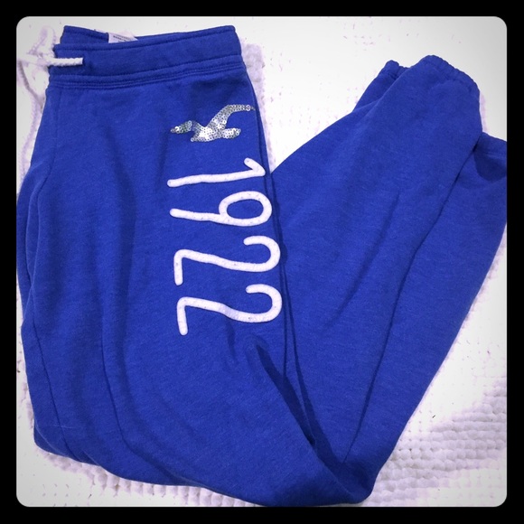 Hollister sweatpants with elastic ankle bands