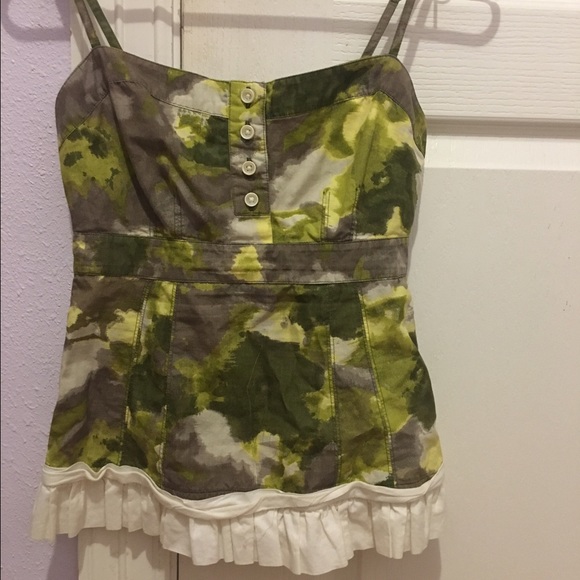 Cute green top