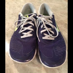 Womens Nike Free 4.0 V2