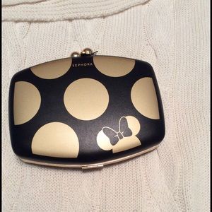 Minnie Mouse Sephora eyeshadow palette