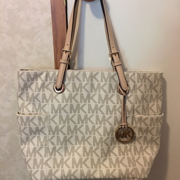 Vanilla Michael Kors purse