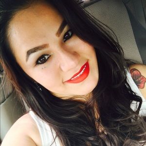 Meet your Posher, Dulce