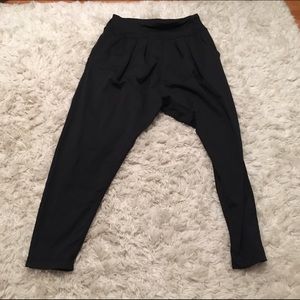 Harlem Black Lululemons