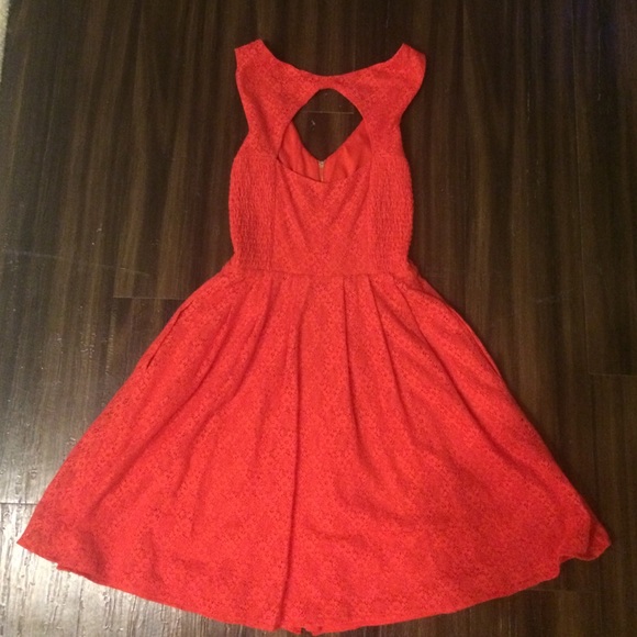 Orange lace Guess dress - Picture 2 of 2