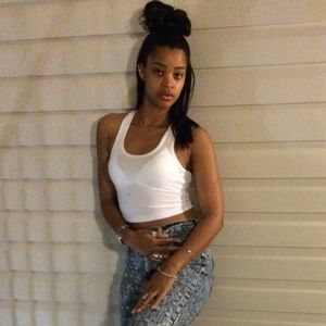 Meet your Posher, Anitra