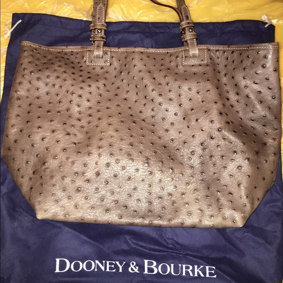 Like new Dooney and bourke bag