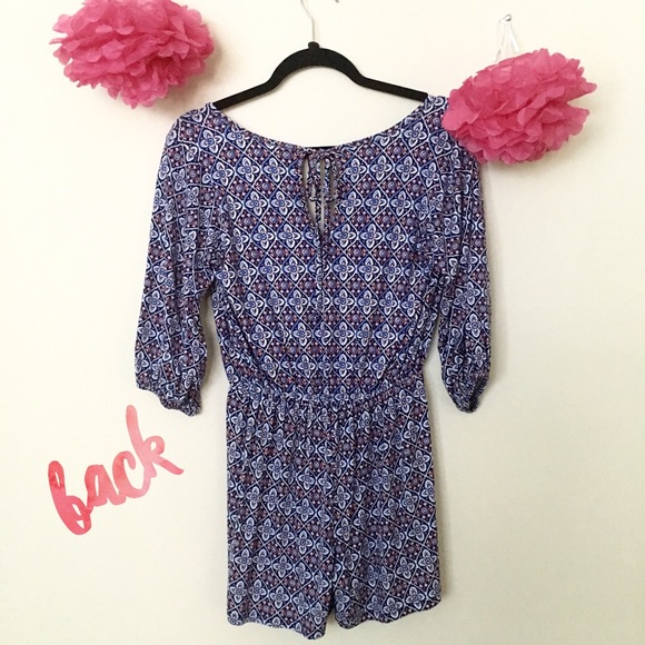Blue pattern "ROMPER ME" romp.💙 - Picture 3 of 3