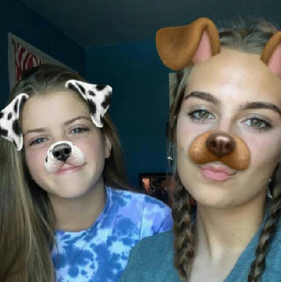 Meet your Posher, Hannah - Picture 1 of 1