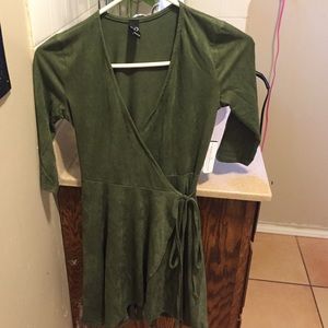 Very cute olive color dress.