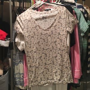Daisy Nollie V-Neck