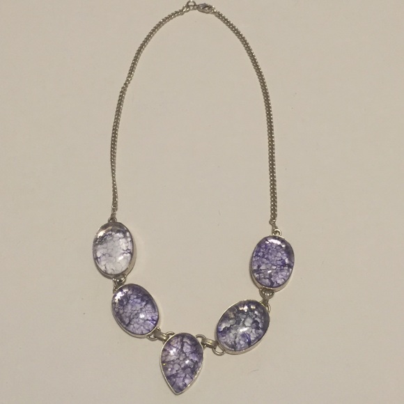 Vintage Jewelry - Gorgeous Vintage Crackle Glass Necklace❤️