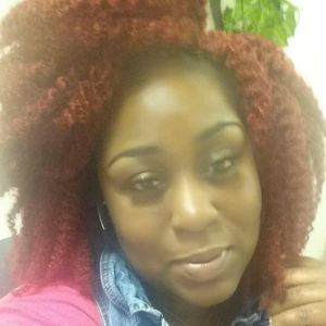 Meet your Posher, Clarissa