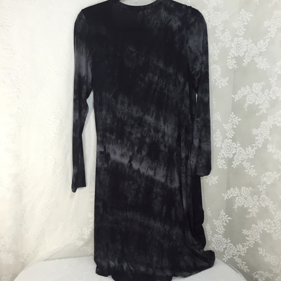 Black tie die long cardigan. FINAL CLEARANCE - Picture 3 of 3