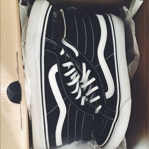 SK8 Hi Vans